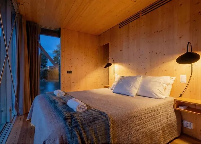 بوتيل Sleepboat- Modern Houseboat In Porto *