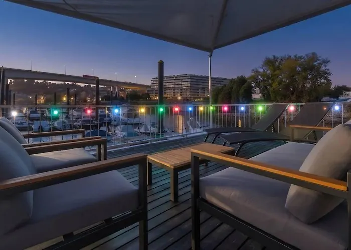 Sleepboat - Cozy Modern Houseboat In Tekne *